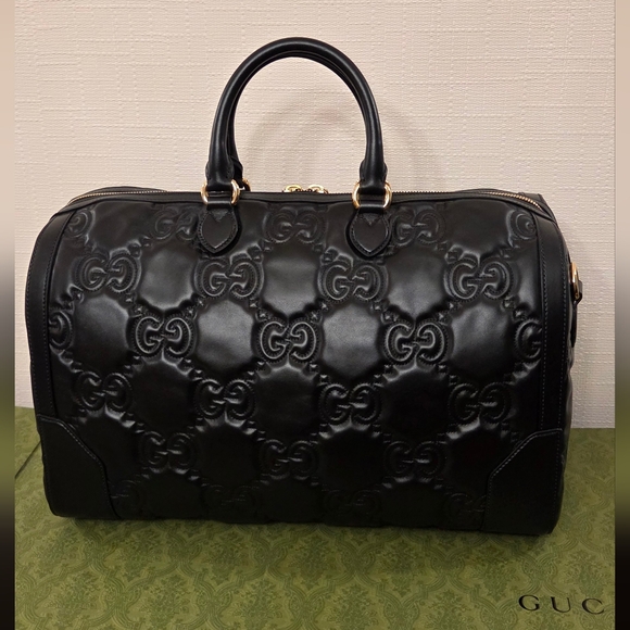 Gucci Jumbo GG Matelassé Duffle Medium Travel Bag - Picture 8 of 12